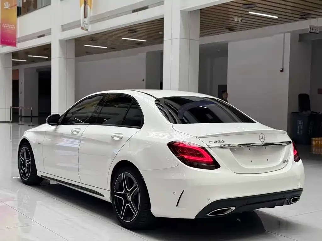 Mercedes-Benz C-Class — фото 10