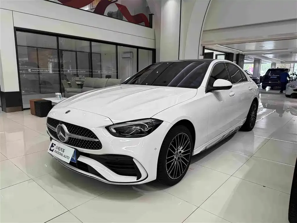 Mercedes-Benz C-Class — фото 1