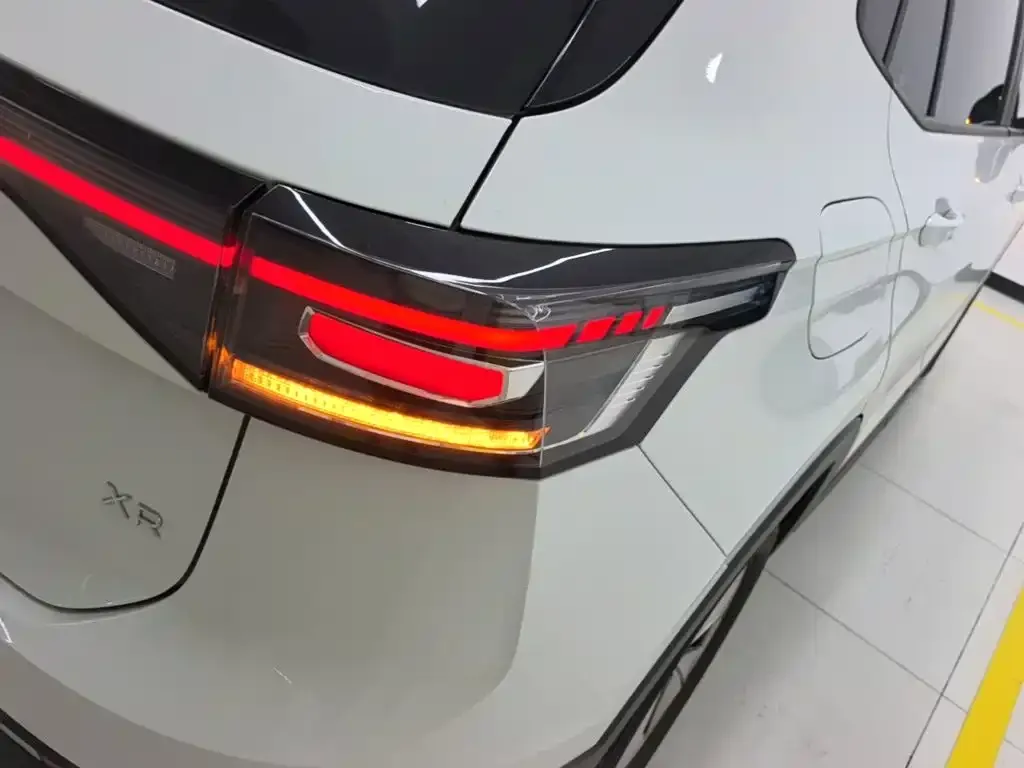 Volkswagen Tharu — фото 3
