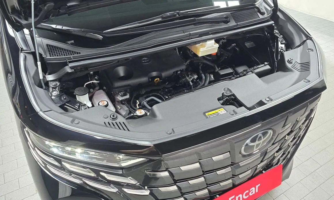 Toyota Alphard — фото 9