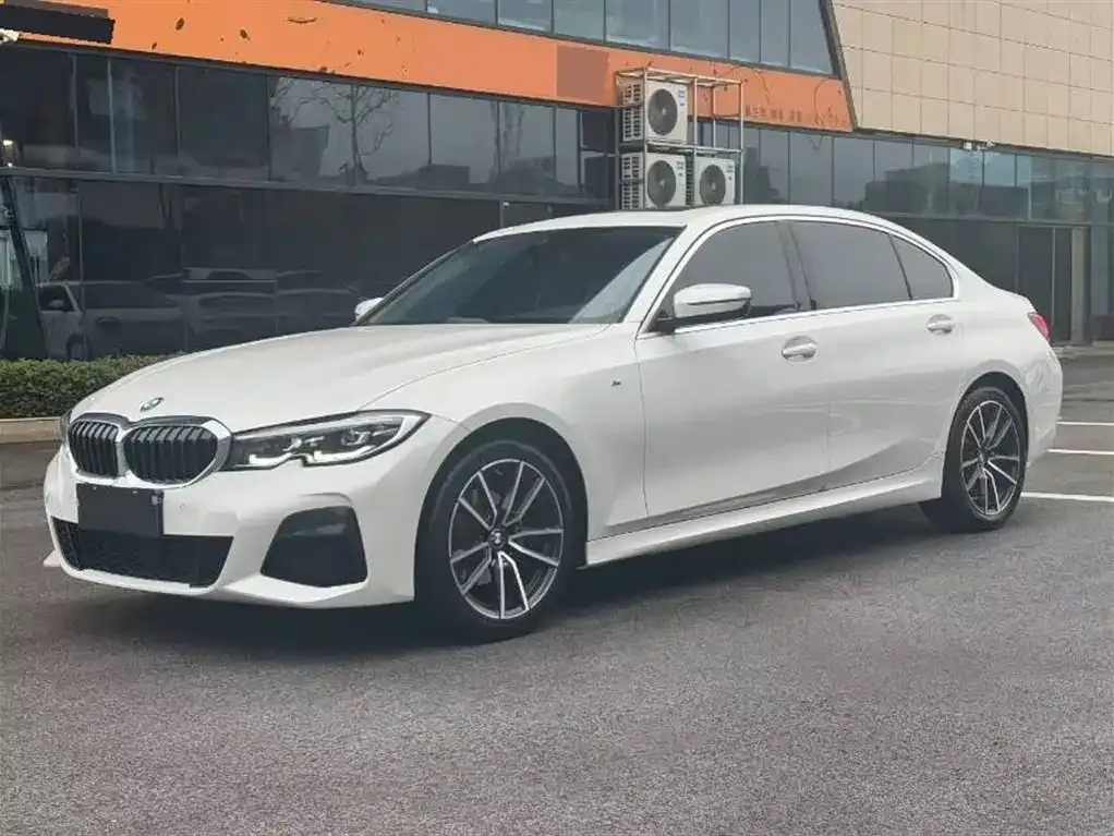 BMW 3 Series — фото 1