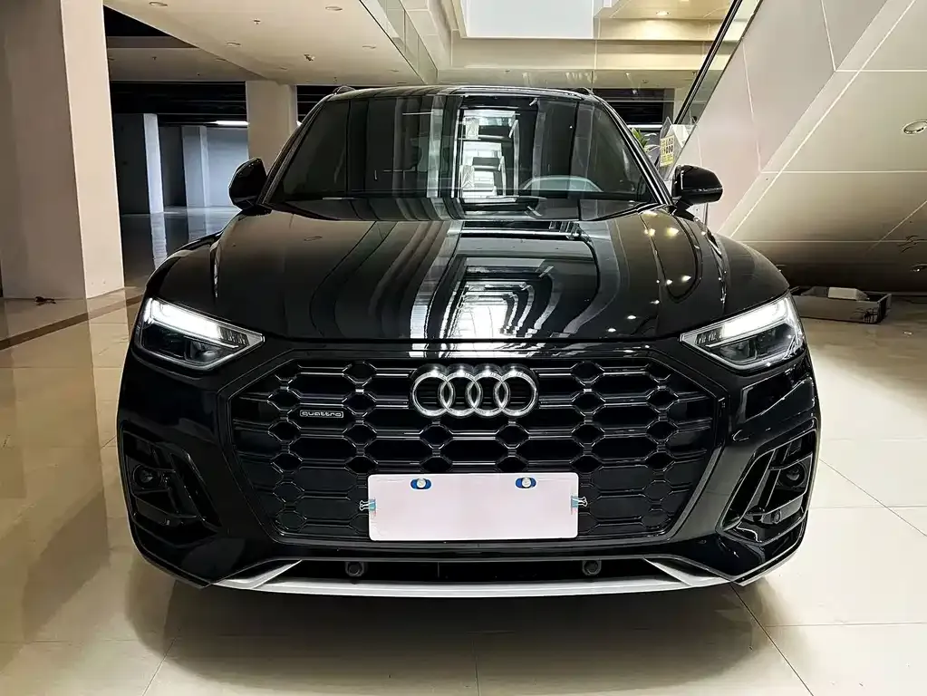 Audi Q5L 2024 из CN, фото 2