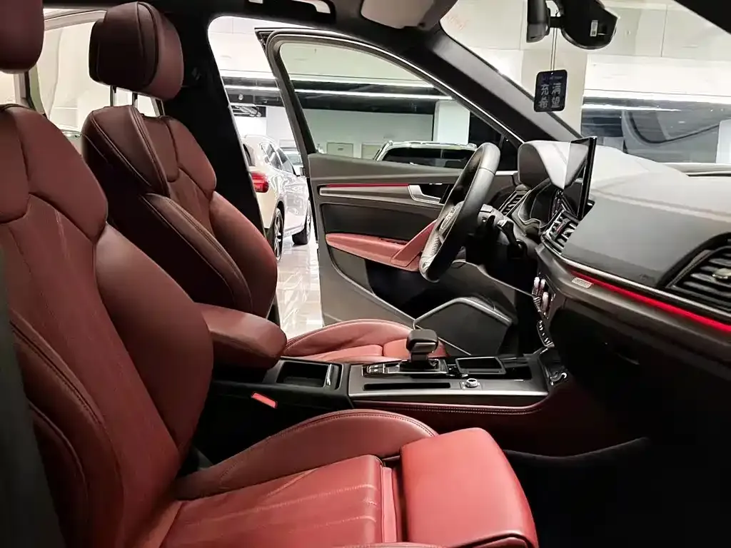 Audi Q5L 2024 из CN, фото 5