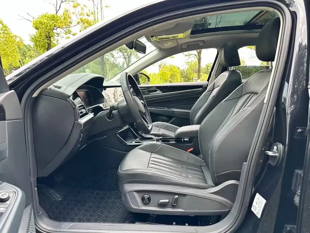 Volkswagen Passat — фото 5