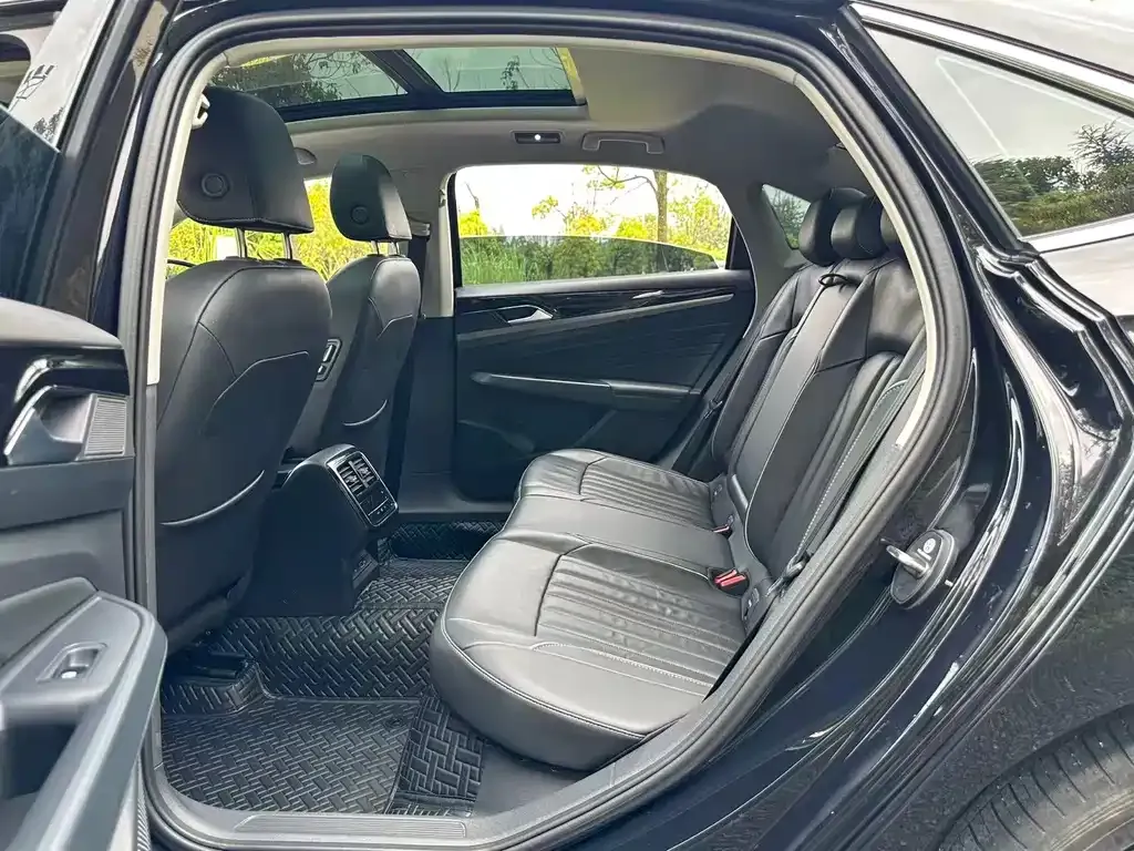 Volkswagen Passat — фото 3