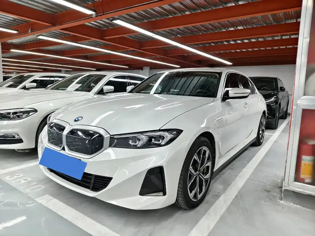 BMW i3 — фото 1