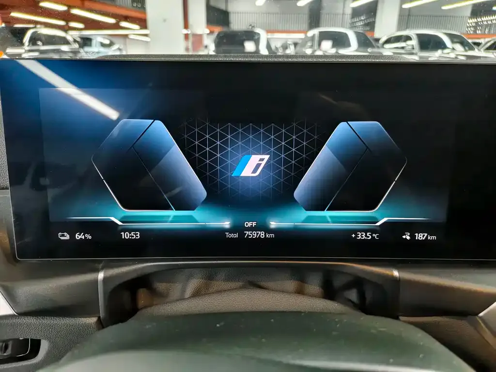BMW i3 — фото 8