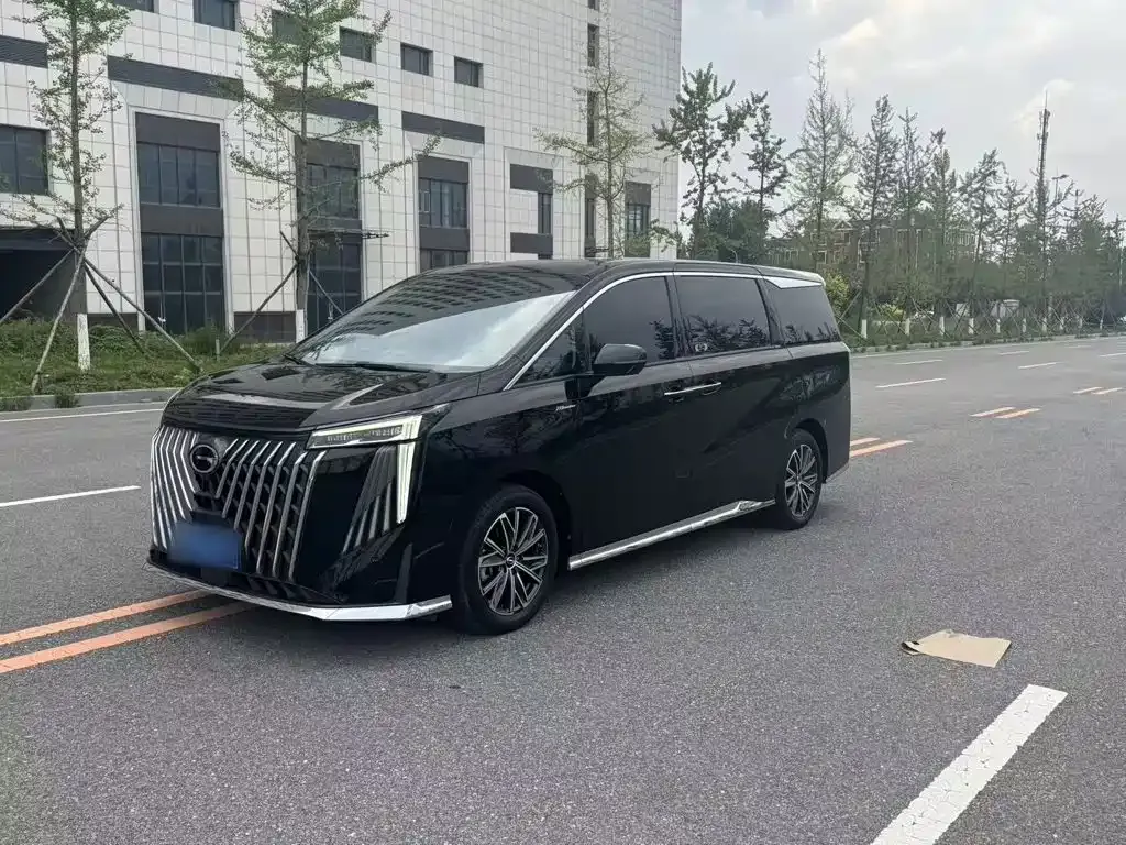 GAC Motor Trumpchi M8 — фото 1