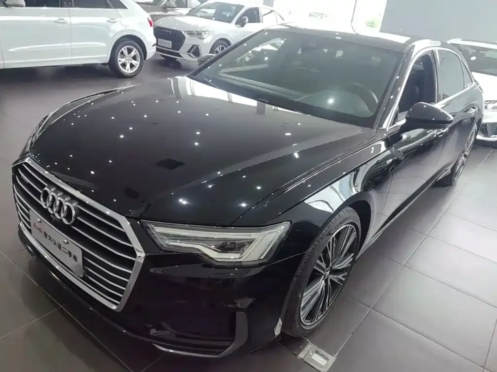 Audi A6L — фото 1