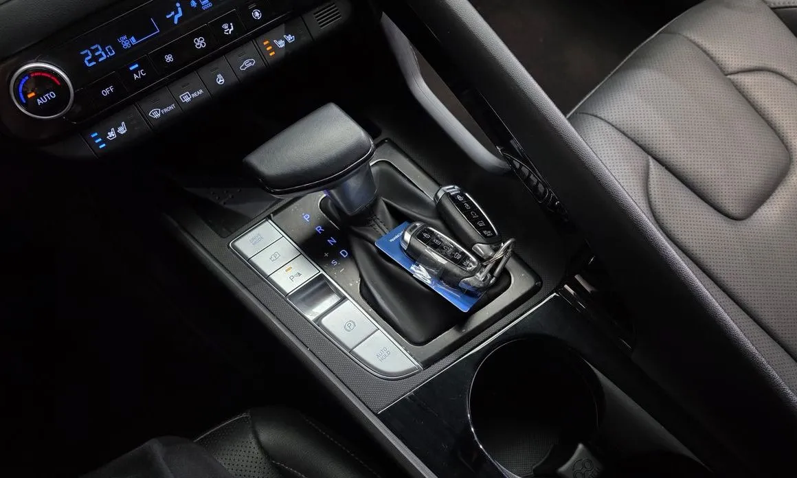 Hyundai AVANTE — фото 3