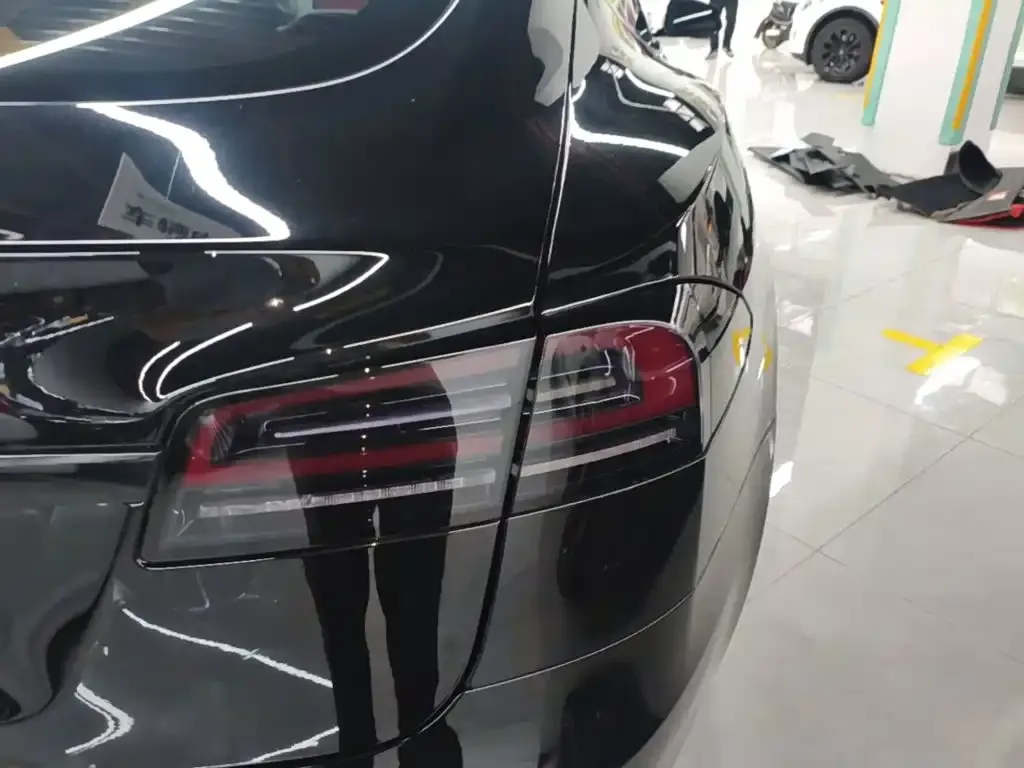 Tesla Model S — фото 3