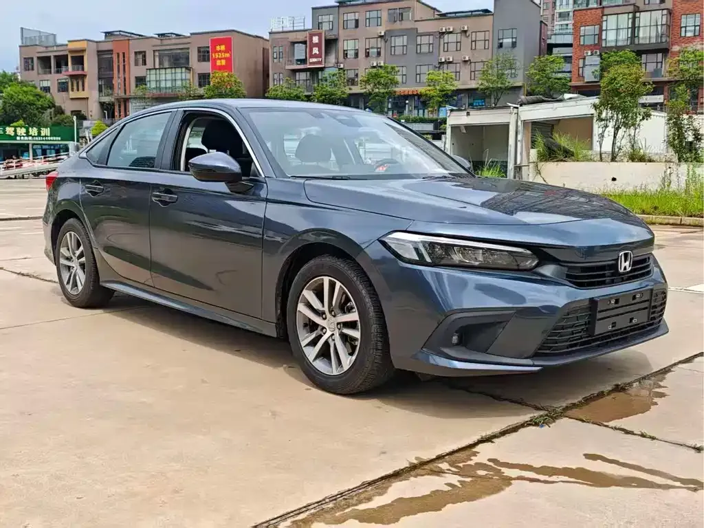 Honda Civic — фото 1