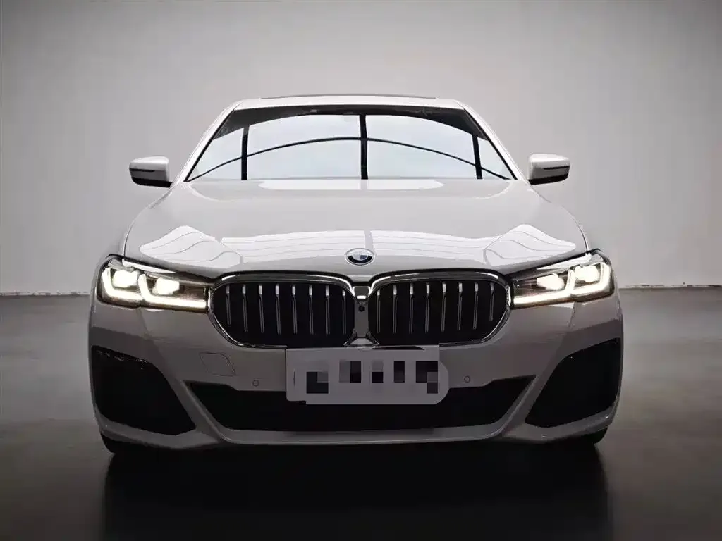 BMW 5 Series — фото 2