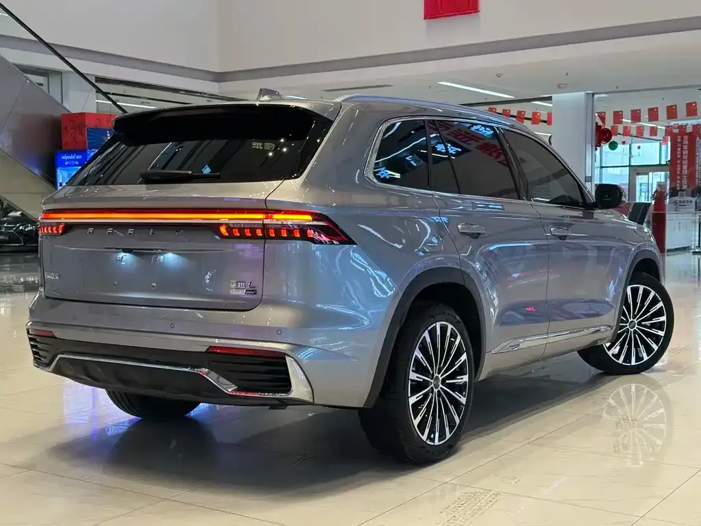 Geely Xingyue L — фото 4