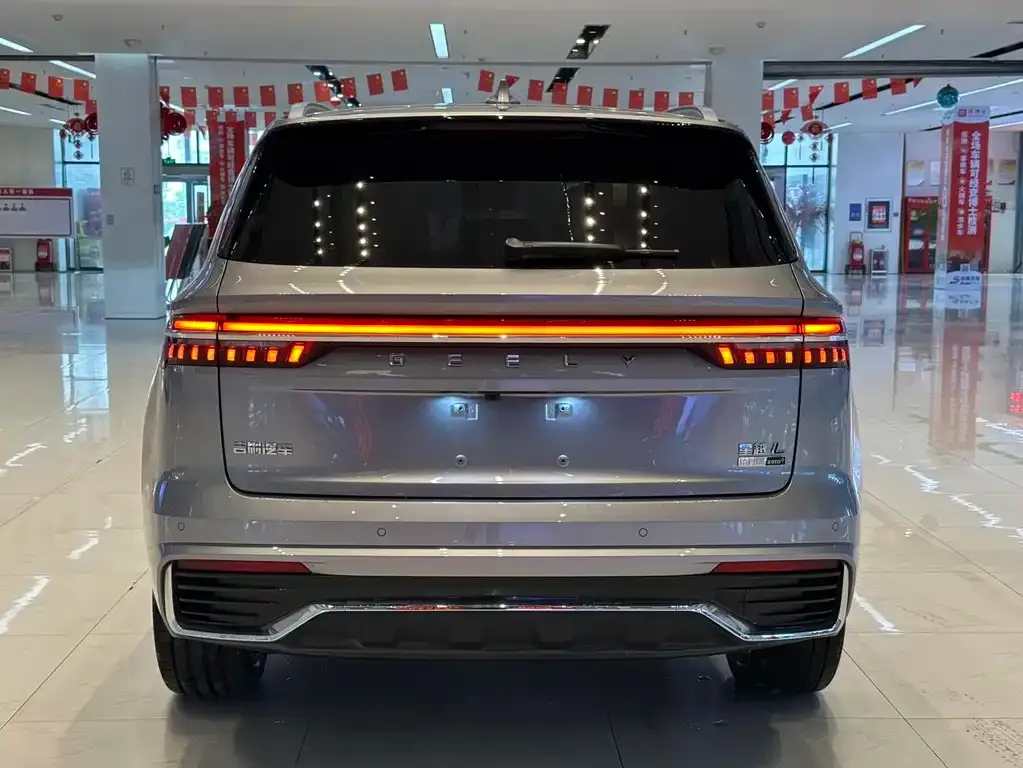 Geely Xingyue L — фото 10