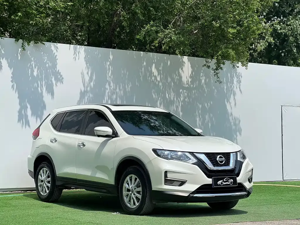 Nissan X-Trail — фото 6