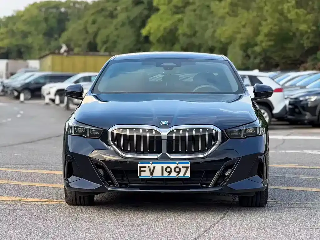 BMW 5 Series (Import) — фото 4