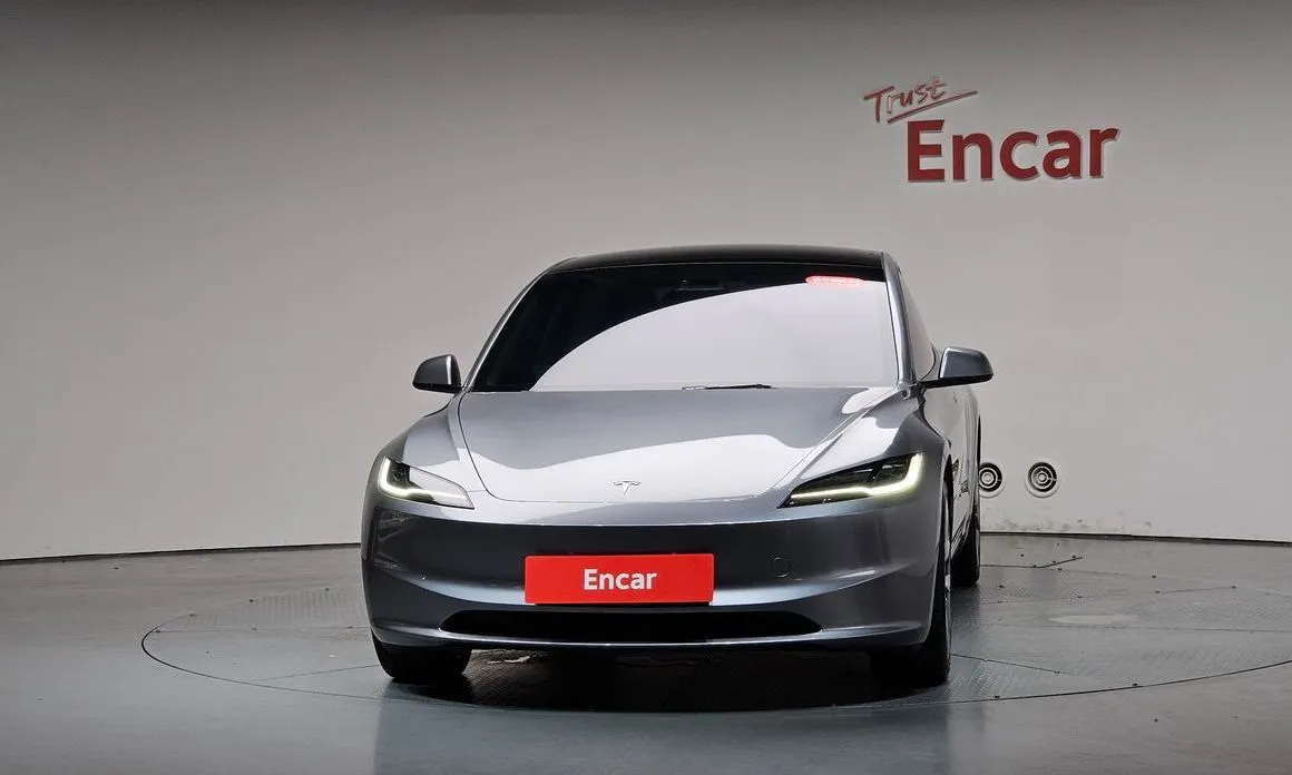 Tesla Model 3 — фото 7