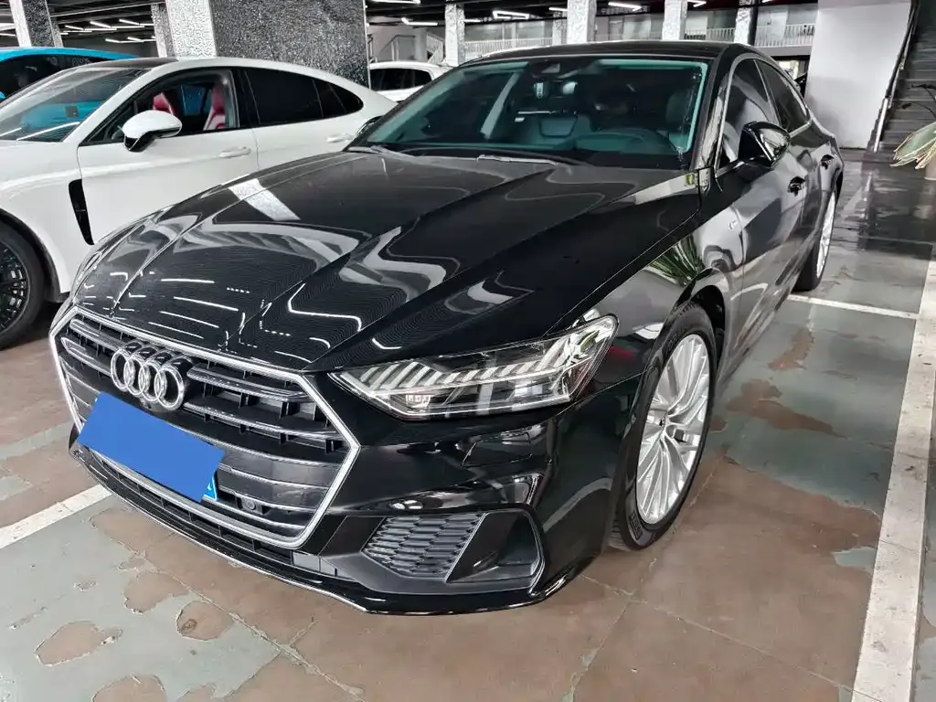 Audi A7 — фото 1