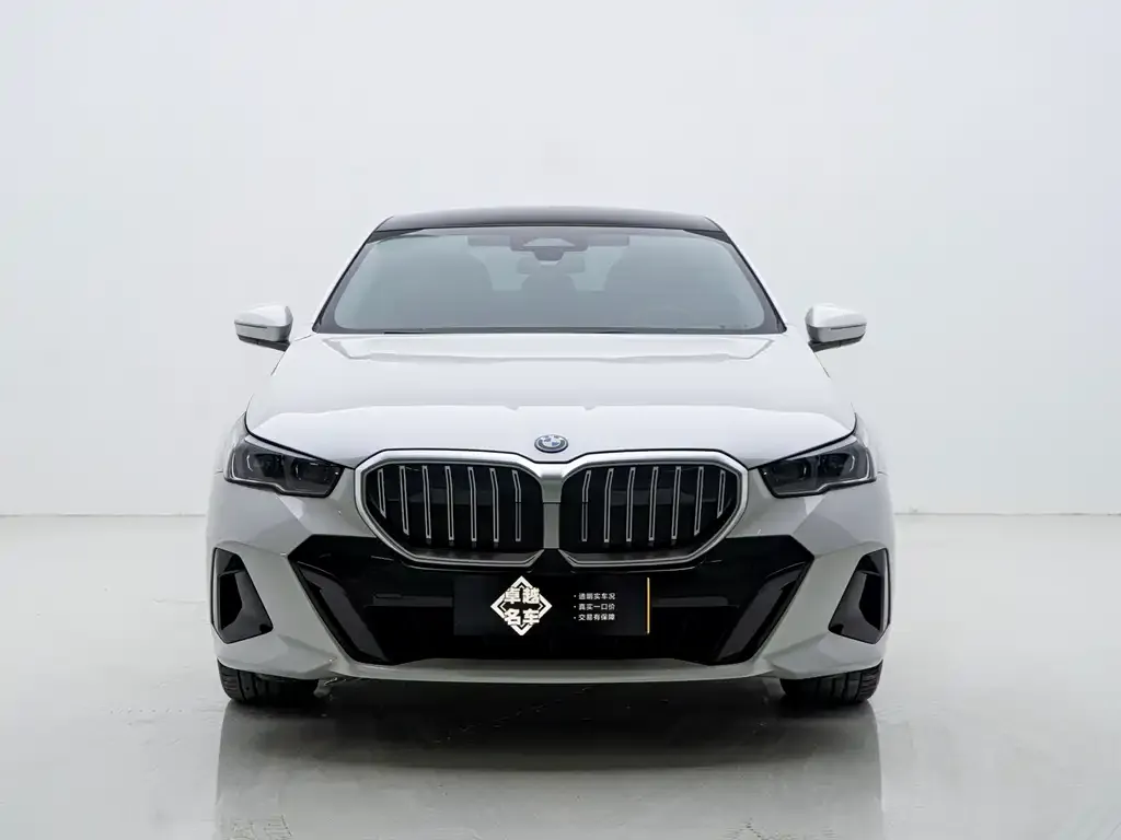 BMW i5 — фото 6