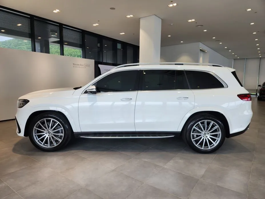 Mercedes-Benz GLS-Class — фото 8