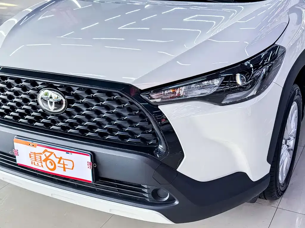 Toyota Corolla Cross — фото 8