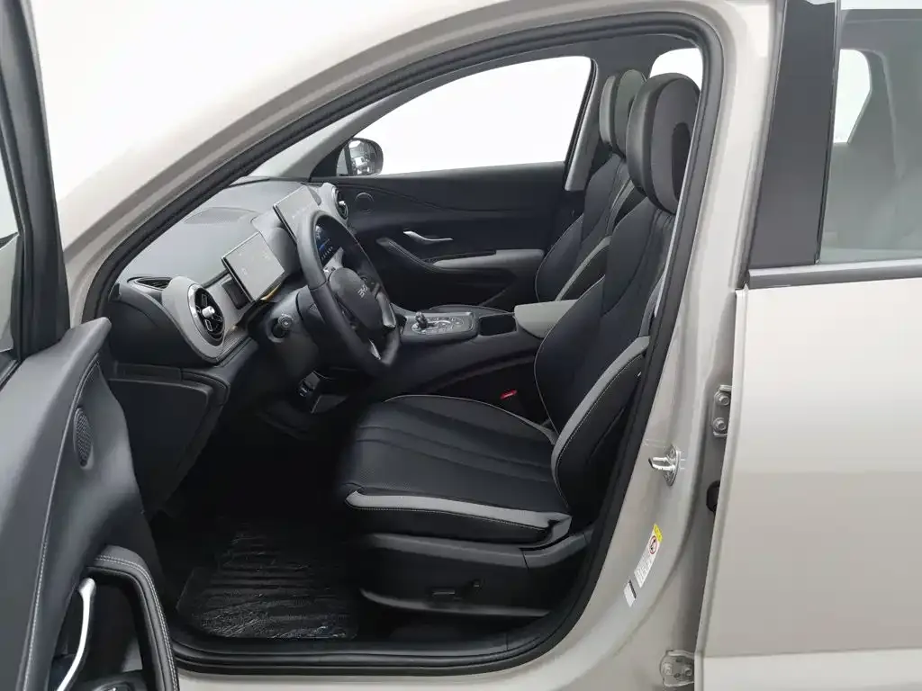 BYD Seal 05 DM-i — фото 2