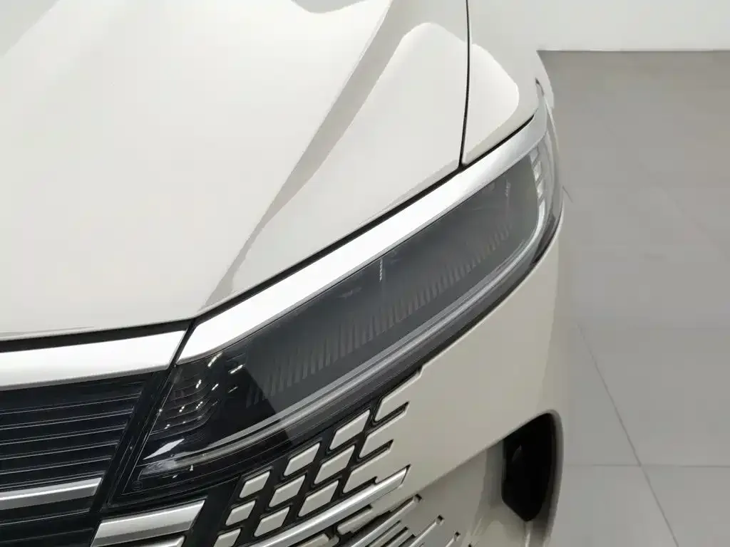 BYD Seal 05 DM-i — фото 4