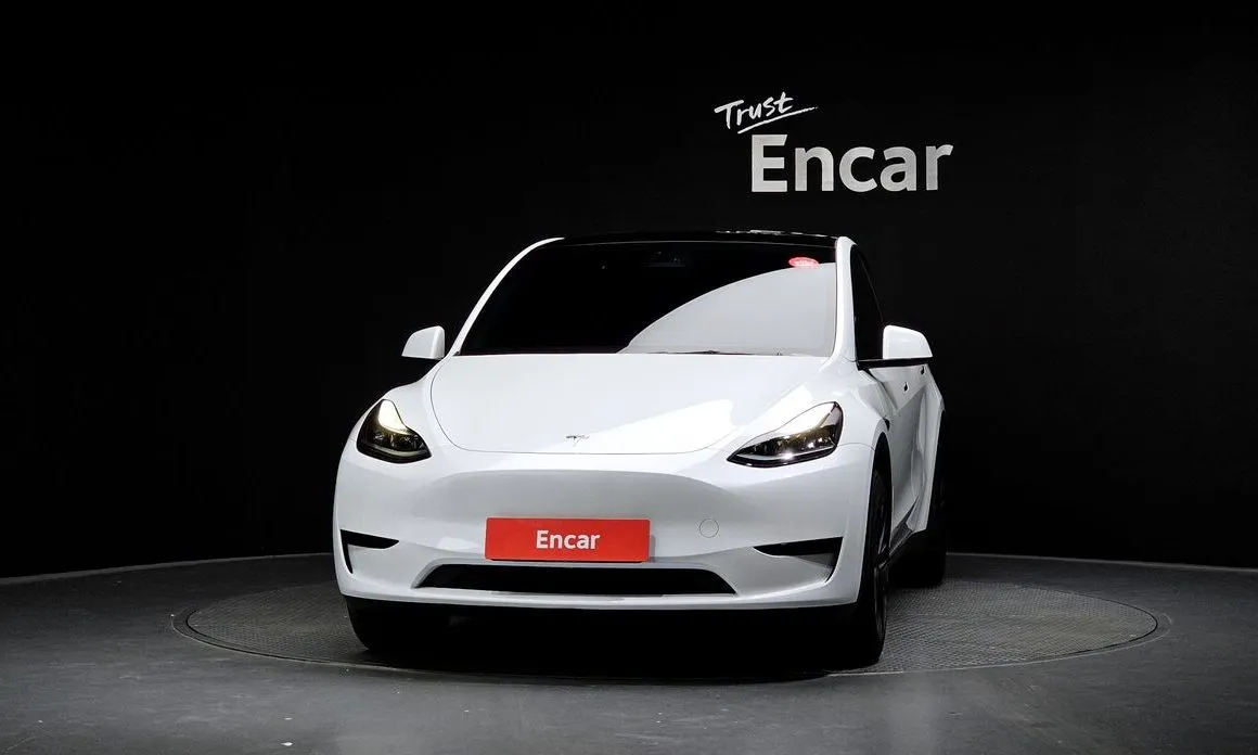 Tesla Model Y — фото 5