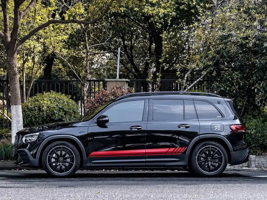 Mercedes-Benz GLB AMG — фото 8
