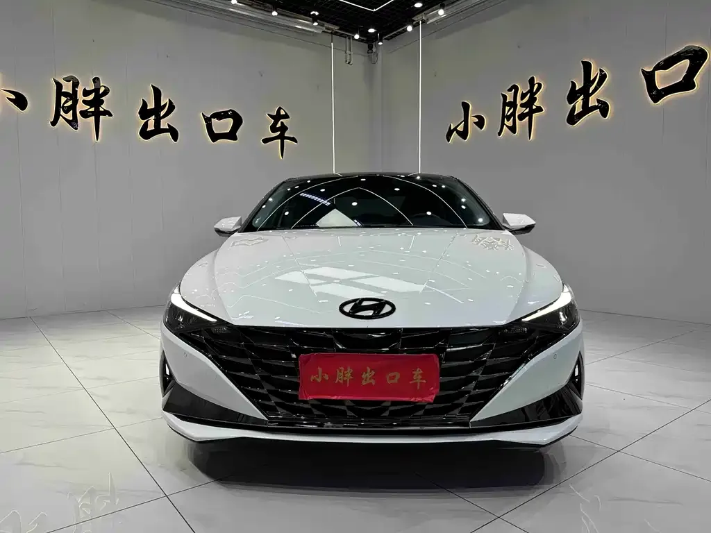 Hyundai Elantra — фото 5