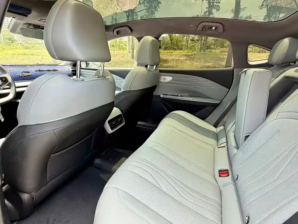 Geely Galaxy E8 2024 из CN, фото 3