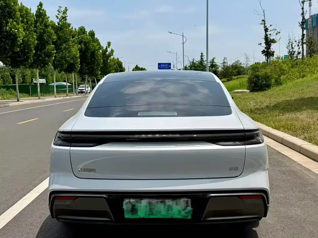Geely Galaxy E8 2024 из CN, фото 6