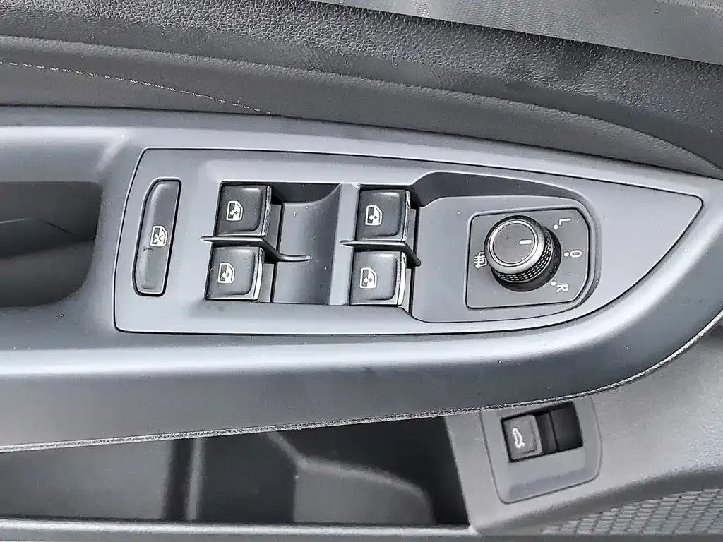 Volkswagen Passat — фото 8