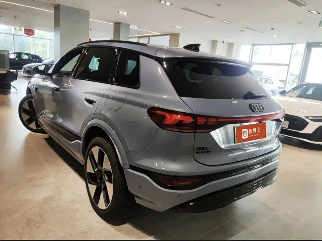 Audi Q6L e-tron — фото 10