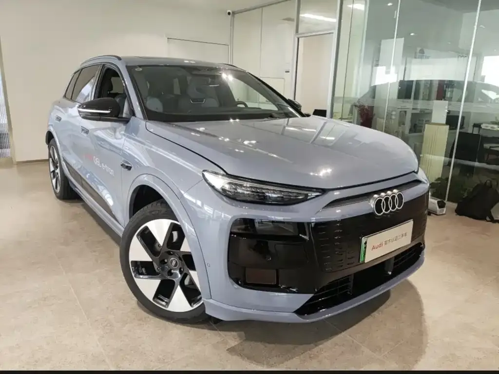 Audi Q6L e-tron — фото 4