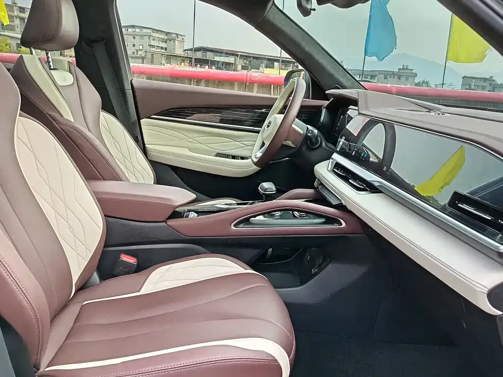 Geely Xingyue L 2024 из CN, фото 5