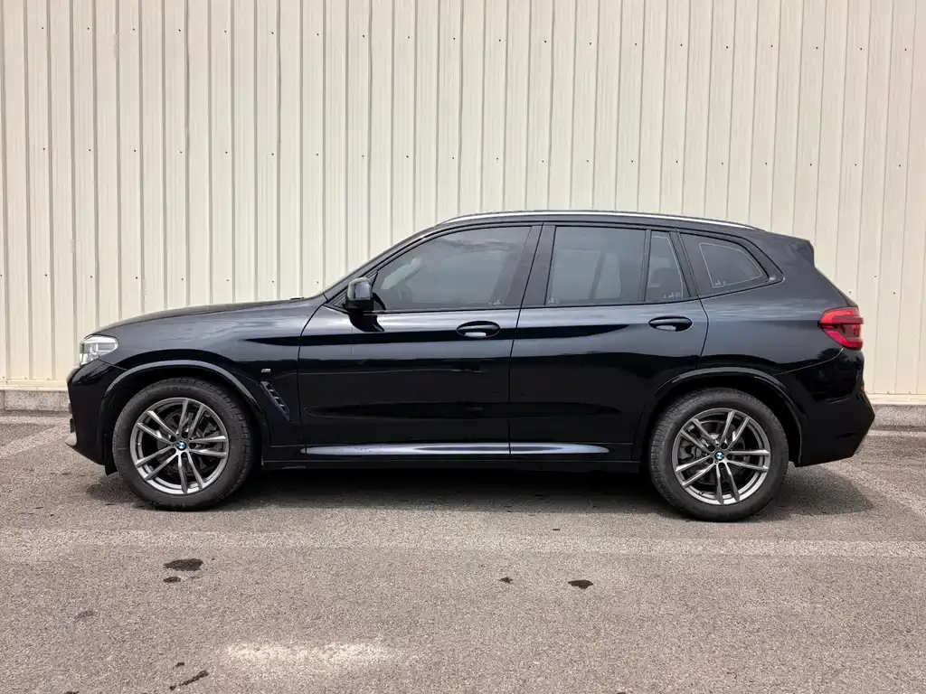 BMW X3 — фото 9