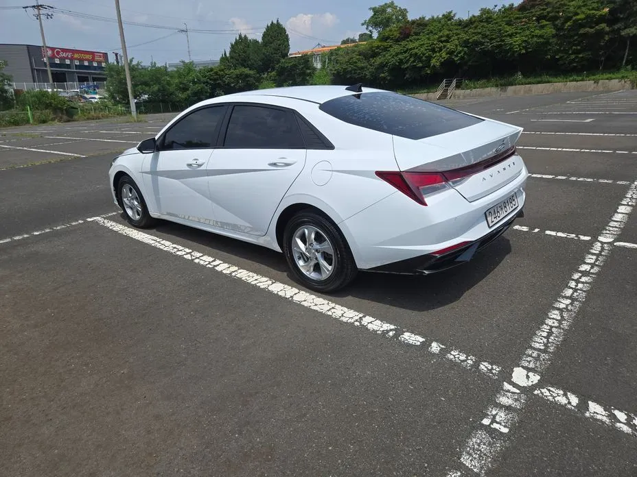 Hyundai AVANTE — фото 4
