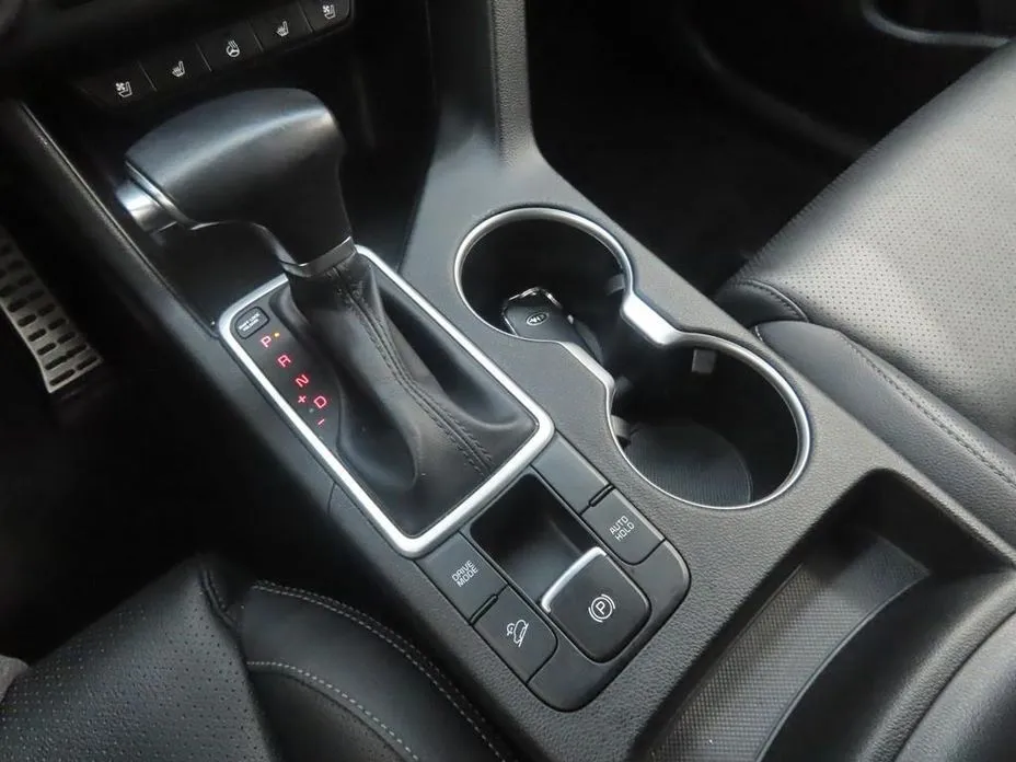 Kia Sportage — фото 10