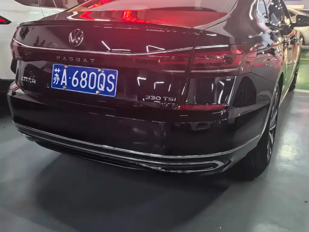 Volkswagen Passat — фото 5