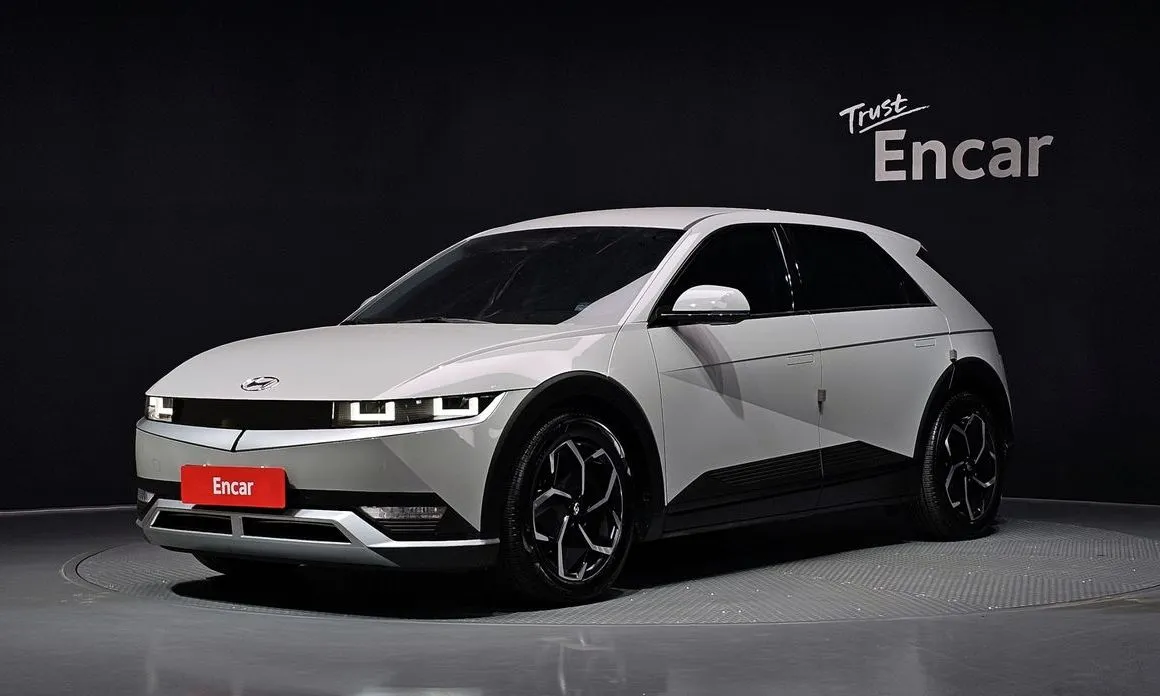 Hyundai Ioniq5 — фото 1