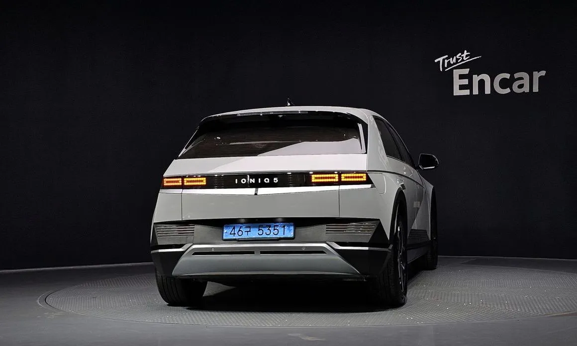 Hyundai Ioniq5 — фото 2