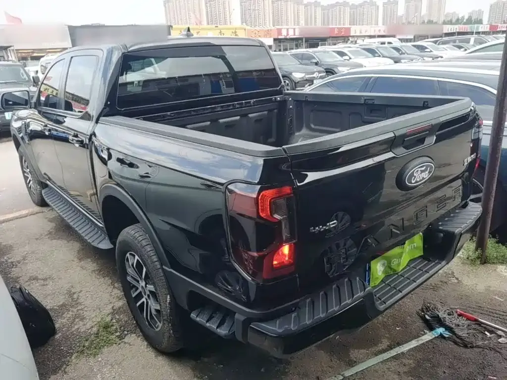 Ford Ranger — фото 10