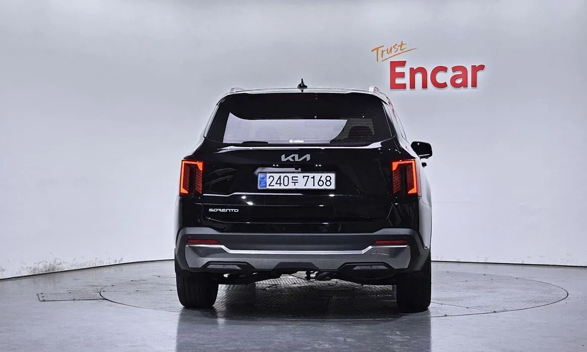 Kia Sorento — фото 4
