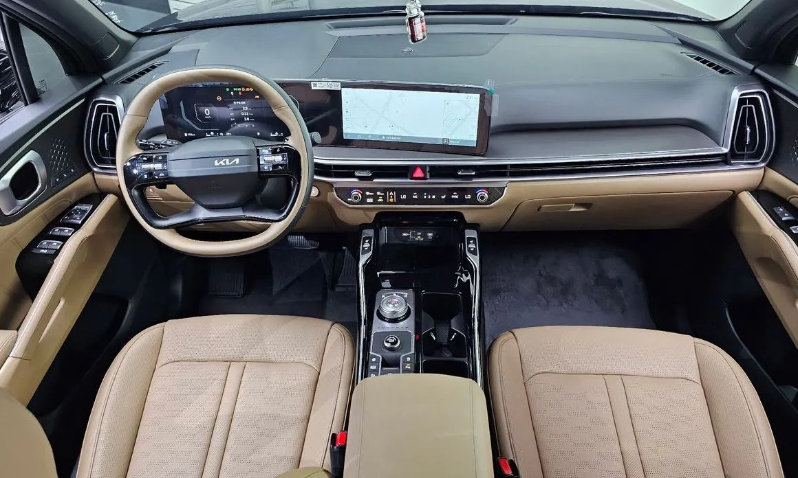 Kia Sorento — фото 9
