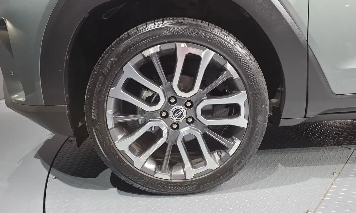 KG Mobility (Ssangyong) Torres — фото 10