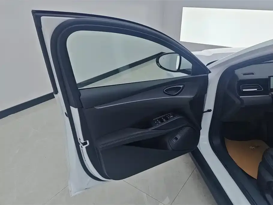BYD Seal 06 — фото 9