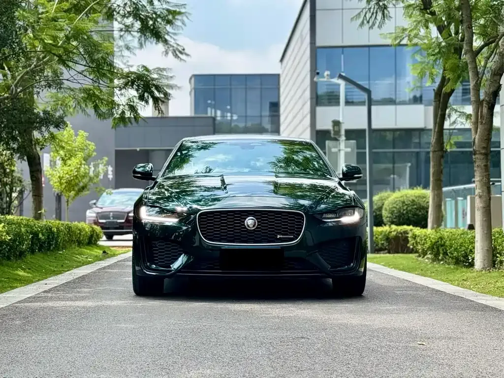 Jaguar XEL — фото 9