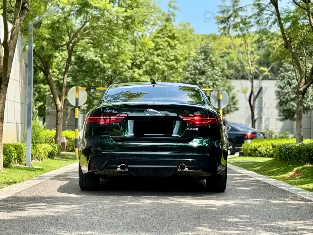 Jaguar XEL — фото 8